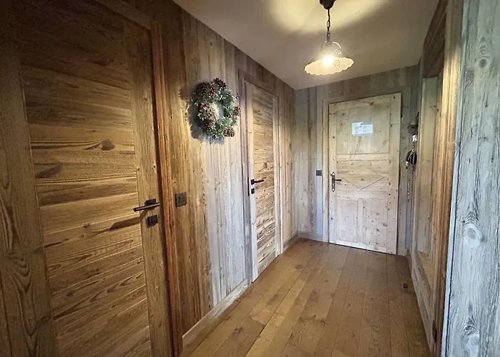 3 Pieces+cabine A Megeve, Pres Des Pistes, Terrasse, Parking, 6 Couchages - Fr-1-597-1